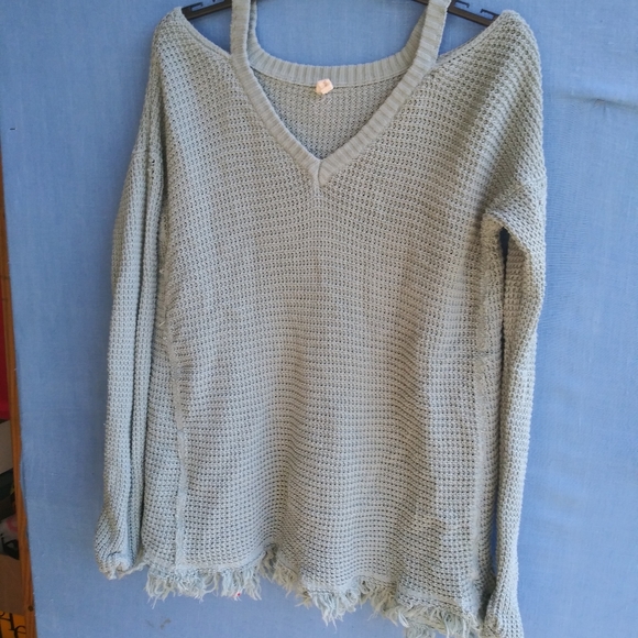 Wishlist Women's Size S-M Blue Cold Shoulder Sweater - Picture 1 of 8